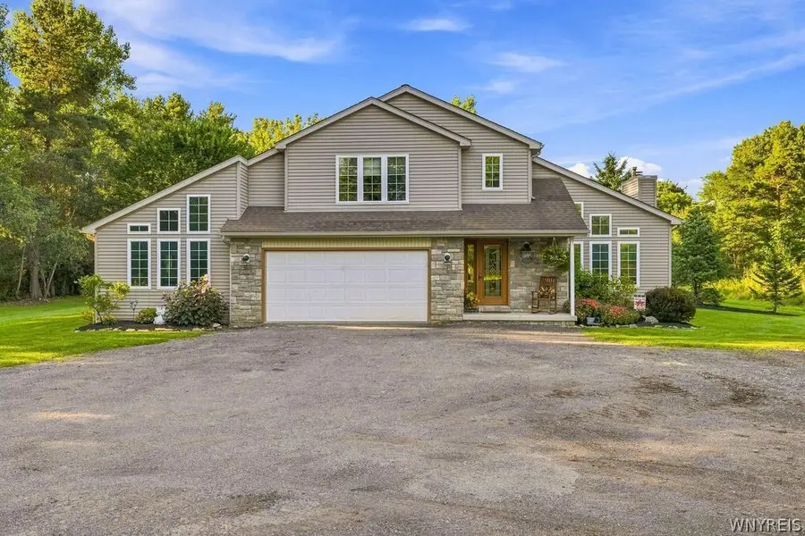 360 Tonawanda Creek Road, Amherst, NY 14228 - #2