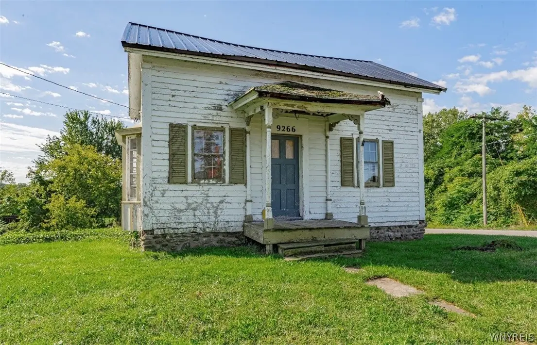 9266 Ridge Road, Middleport, NY 14105 - #1