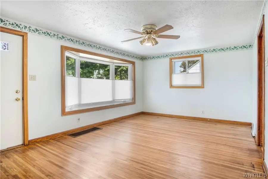 106 Colby Street, Cheektowaga, NY 14206 - #3