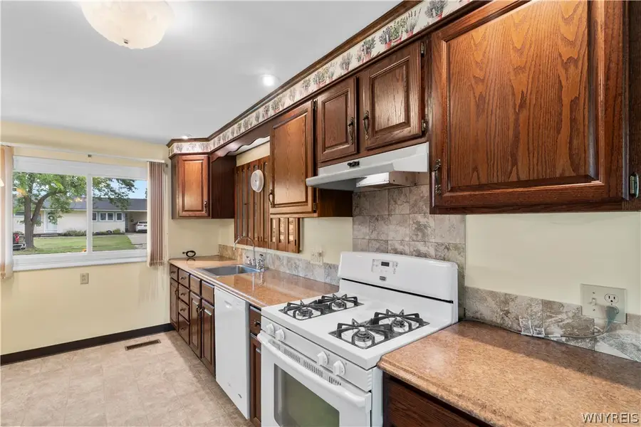 303 Pryor Avenue, Tonawanda, NY 14150 - #3