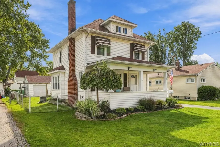 907 90th Street, Niagara Falls, NY 14304 - #2