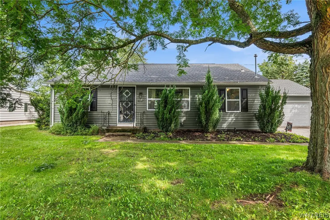 6327 Dorchester Road, Lockport, NY 14094 - #1