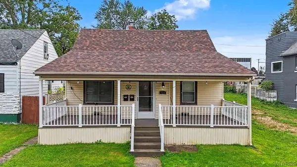 323 Spruce Avenue, Niagara Falls, NY 14301