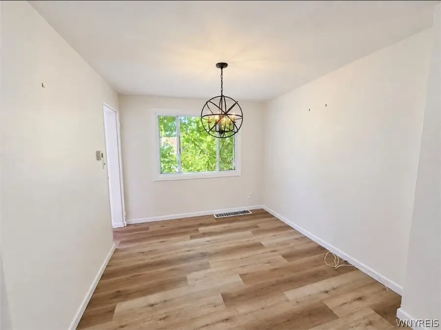 7 Bennett Village, Buffalo, NY 14214 - #3