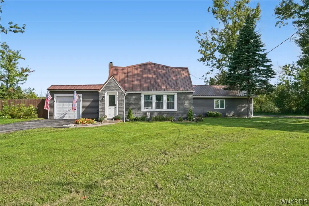 7600 Porter Road, Niagara Falls, NY 14304 - #1