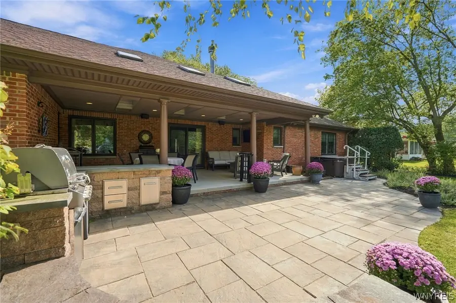 180 Troy Del Way, Buffalo, NY 14221 - #2