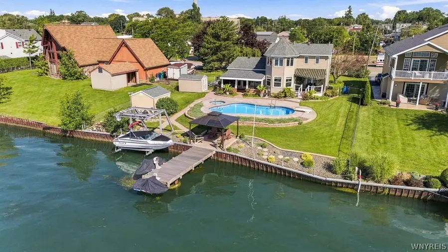7651 W Rivershore Drive, Niagara Falls, NY 14304 - #3