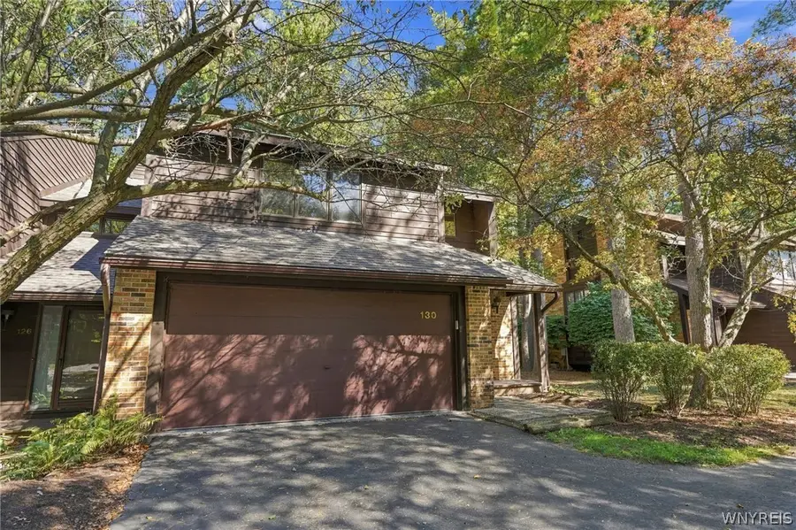 130 Breezewood, East Amherst, NY 14051 - #2