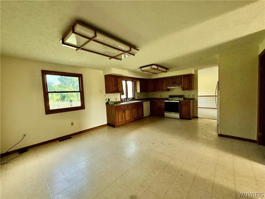 7171 Meadowview Drive, Lima, NY 14485 - #2