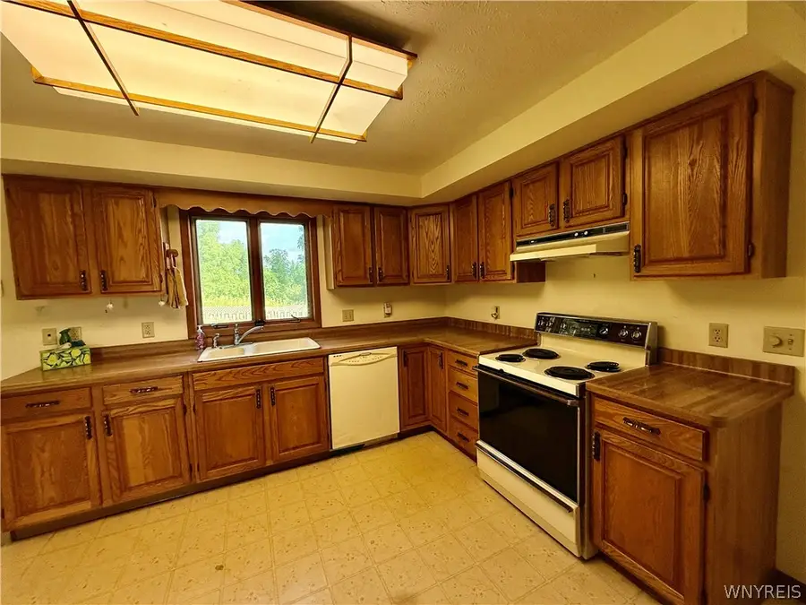 7171 Meadowview Drive, Lima, NY 14485 - #3