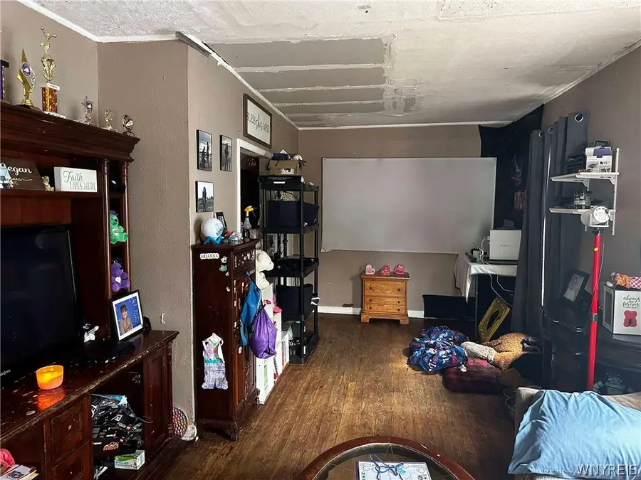 213 77th Street, Niagara Falls, NY 14304 - #3