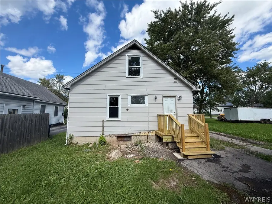 24 Phelps Street, Lockport, NY 14094 - #3