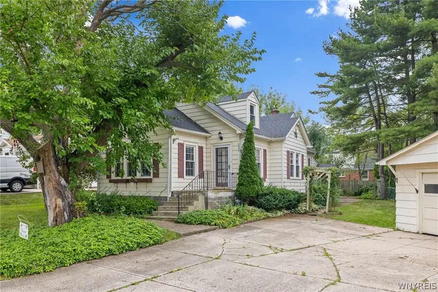 2633 Greenfield Avenue, Hamburg, NY 14075 - #3