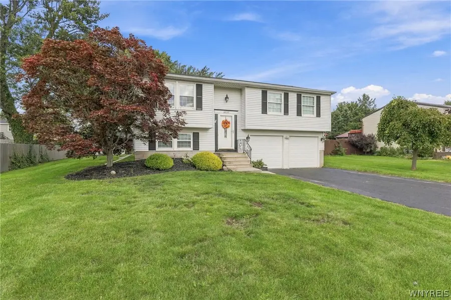 6593 Royal Parkway S, Lockport, NY 14094 - #3