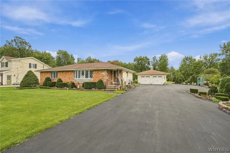 2746 Homeyer Road, North Tonawanda, NY 14120 - #3