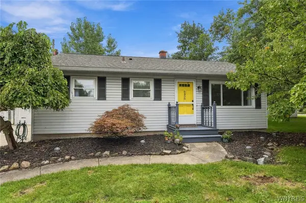 6458 Cloverleaf Drive, Lockport, NY 14094