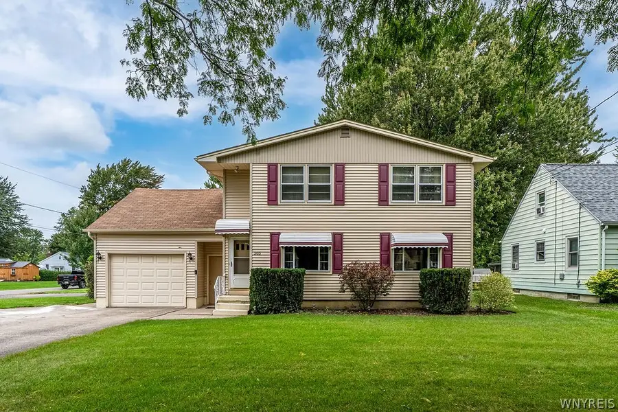 305 Warner Avenue, North Tonawanda, NY 14120 - #2