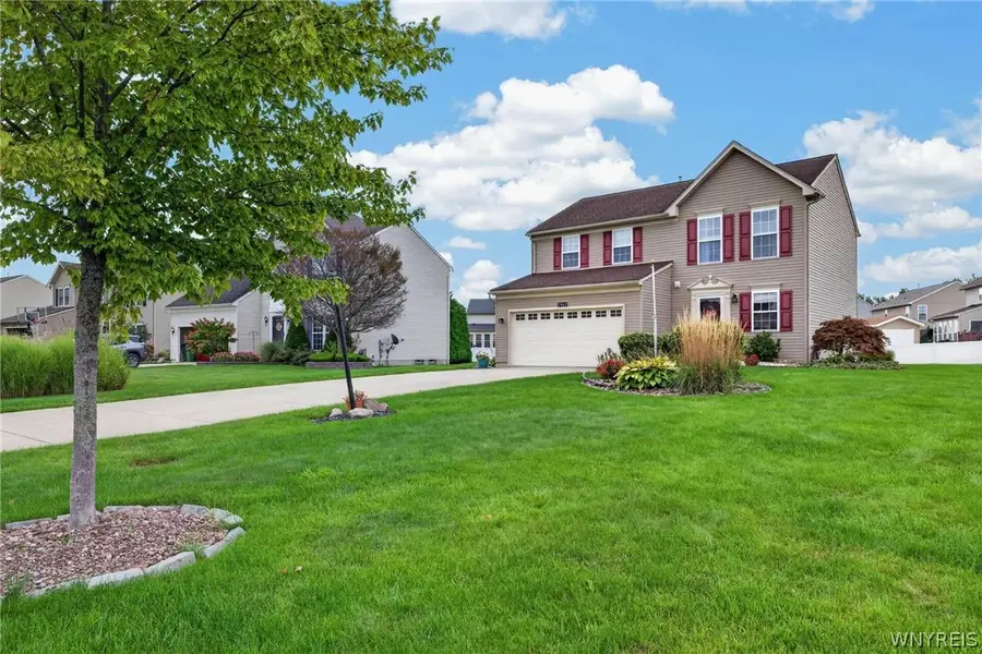 2467 King Fisher Lane, Niagara Falls, NY 14304 - #3