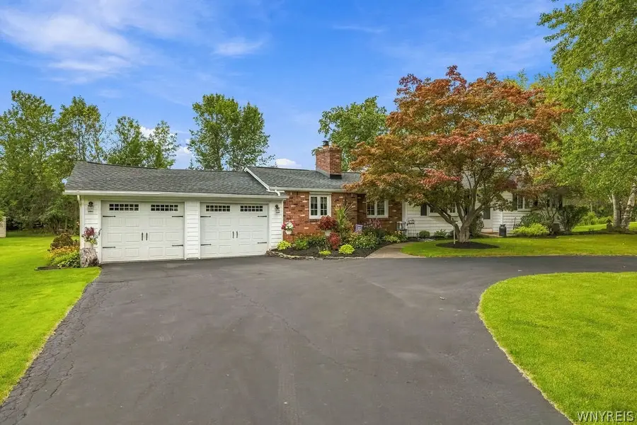5317 Ashwood Court, Clarence, NY 14031 - #2