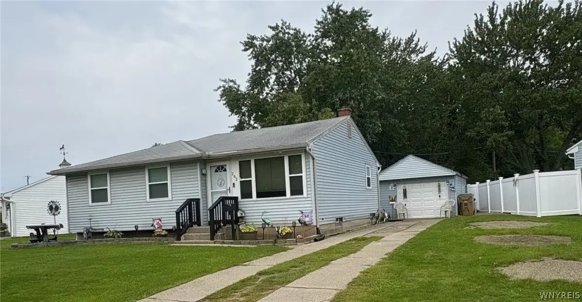 262 Mcnaughton Avenue, Buffalo, NY 14225 - #1