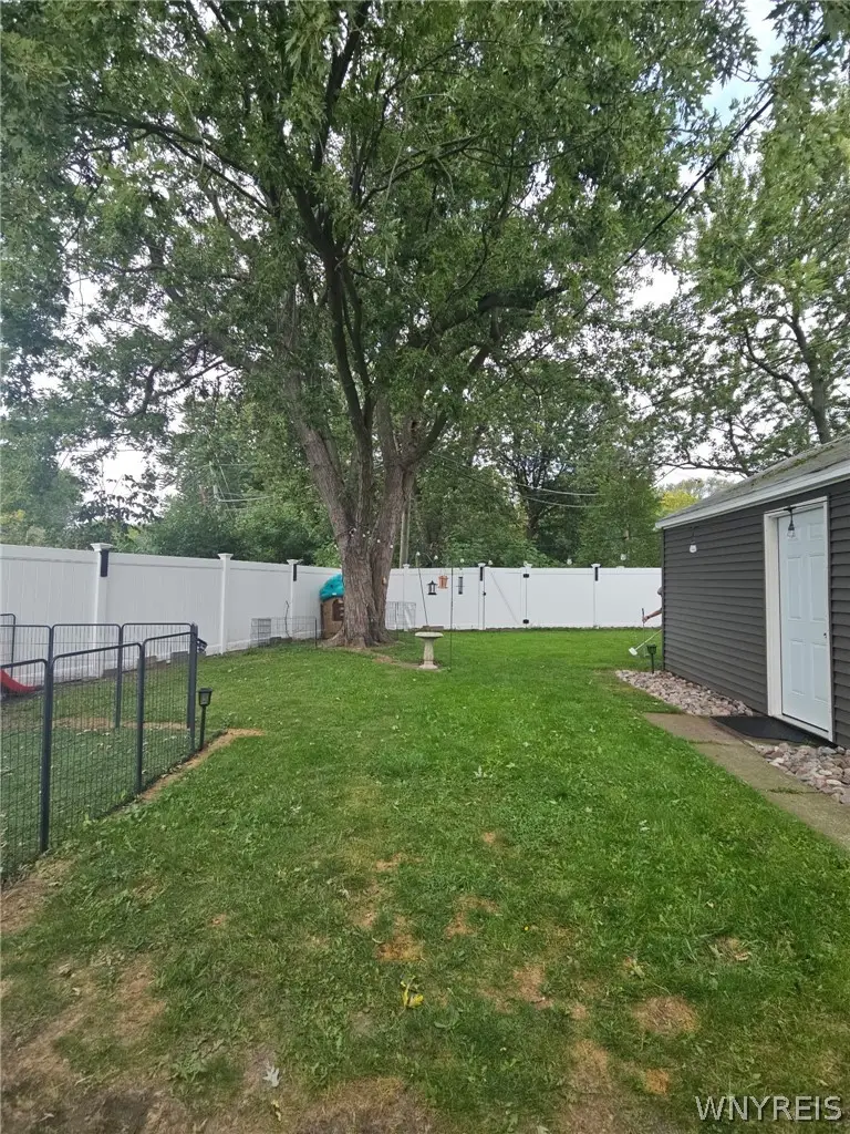 262 Mcnaughton Avenue, Buffalo, NY 14225 - #3