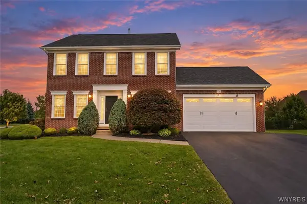 2 Chicory Lane, Lancaster, NY 14086