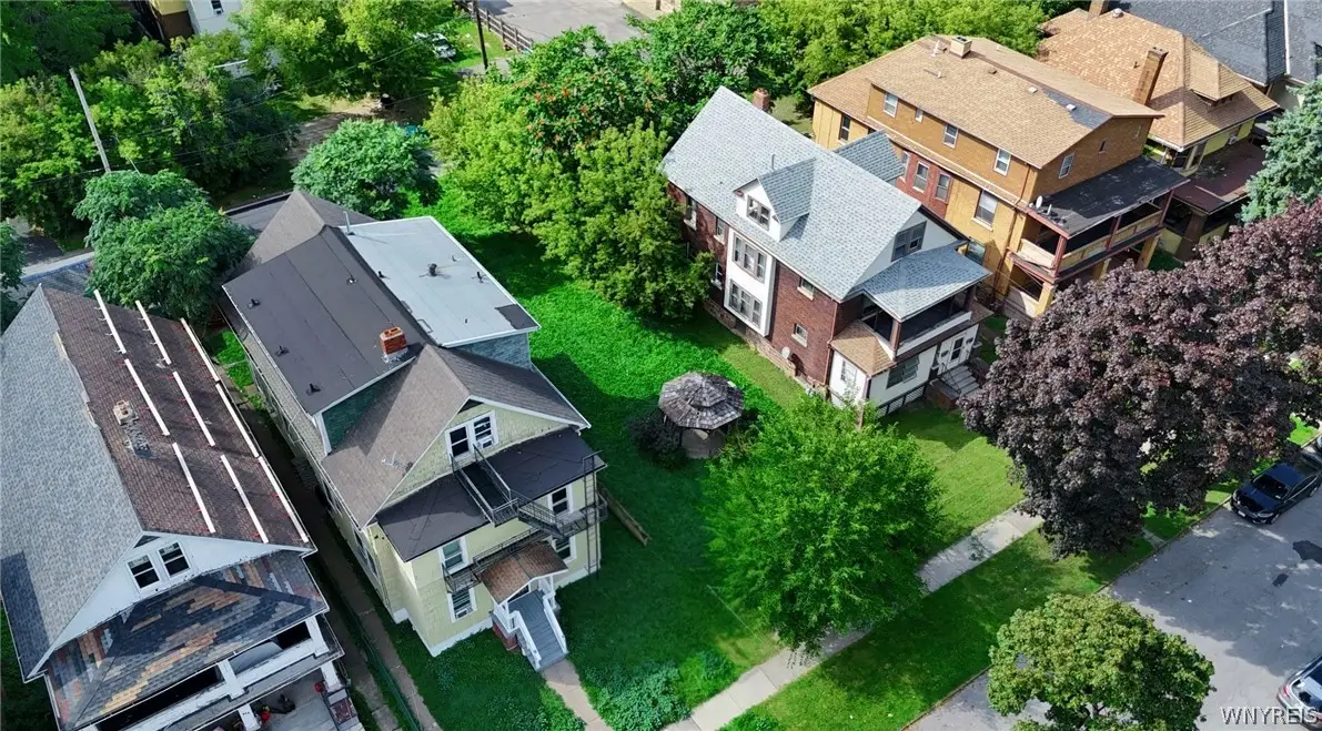 716 8th Street, Niagara Falls, NY 14301 - #1