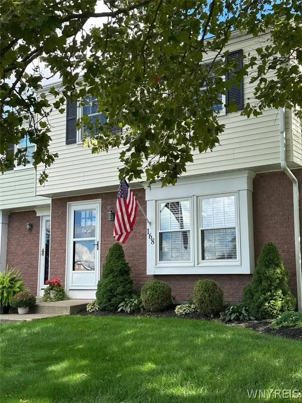 168 Holiday Lane, Hamburg, NY 14075