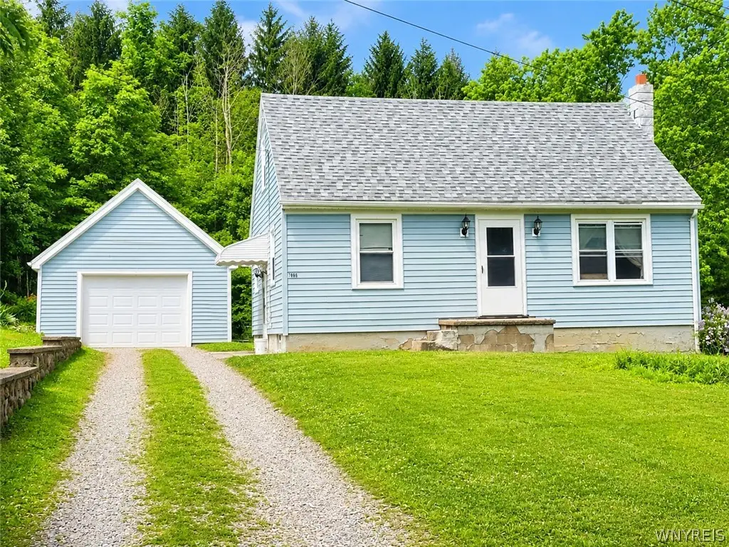 7866 Zimmerman Rd, Hamburg, NY 14075 - #1