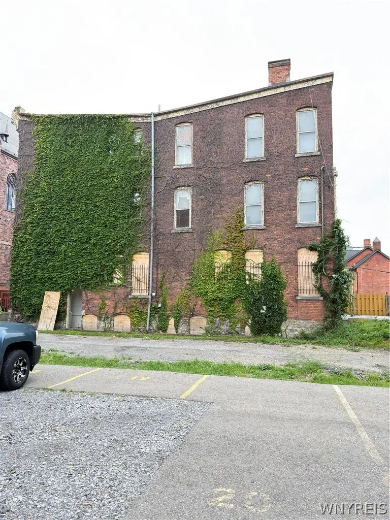 2 St Louis Place, Buffalo, NY 14202 - #2