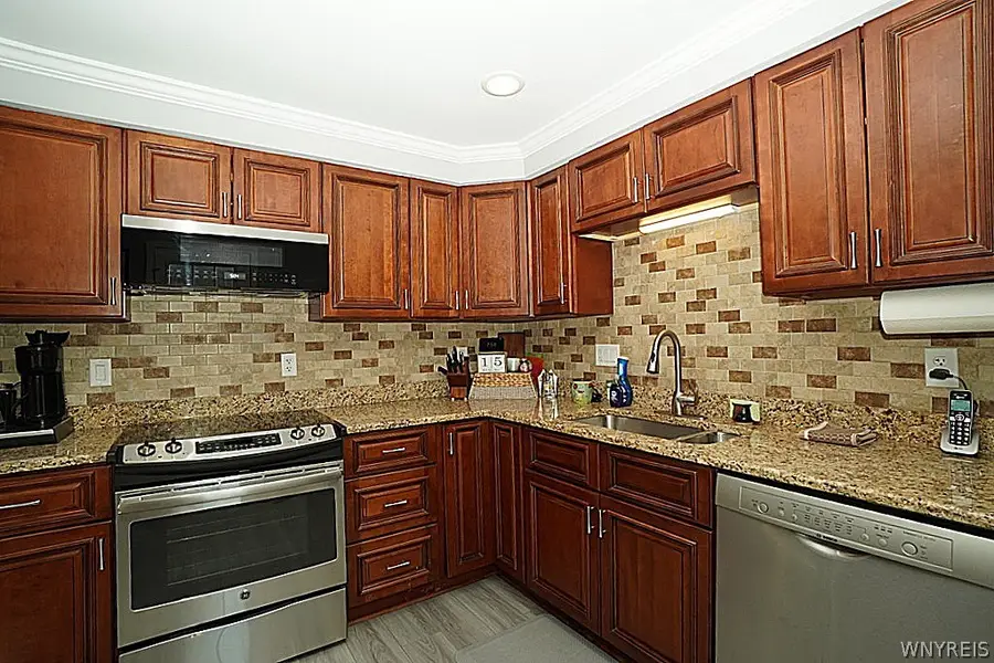 21 The Common, Lockport, NY 14094 - #3