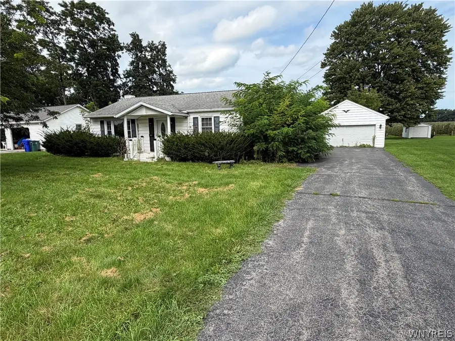 6523 Wheeler Road, Lockport, NY 14094 - #2