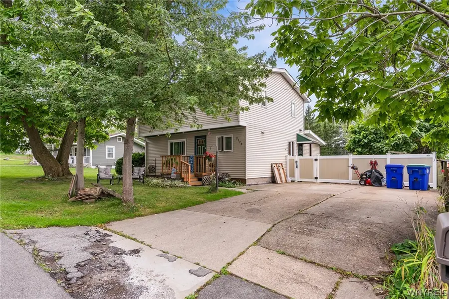 2173 Pleasant Avenue, Lake View, NY 14085 - #3