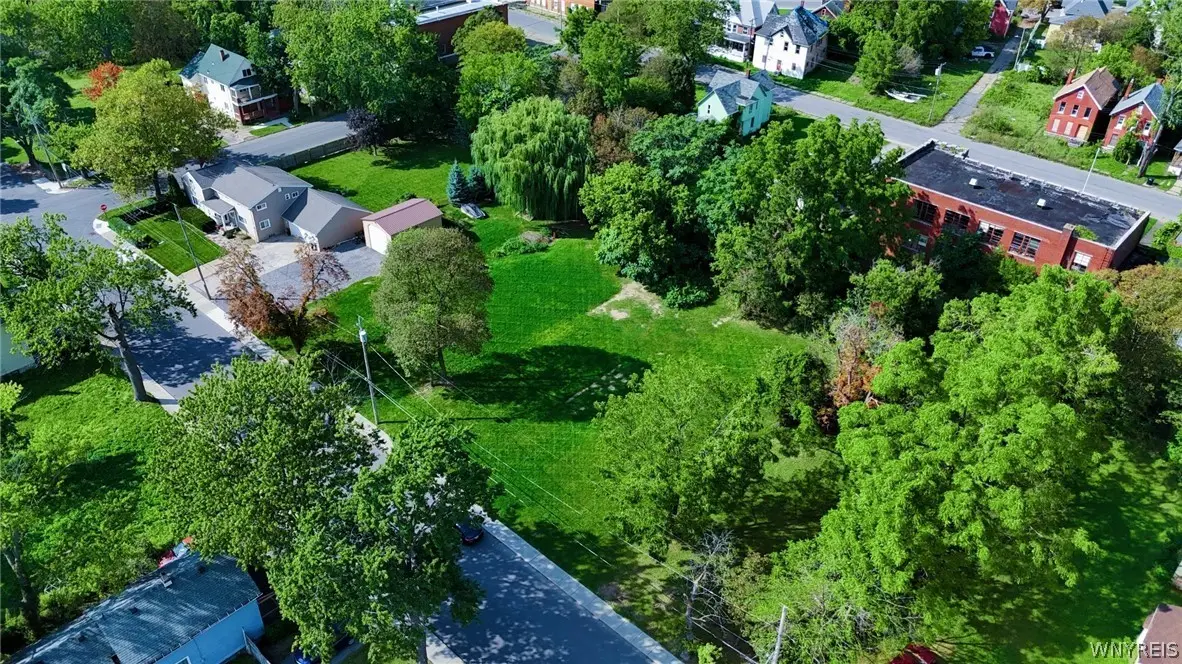 1324 Michigan Avenue, Niagara Falls, NY 14305 - #1