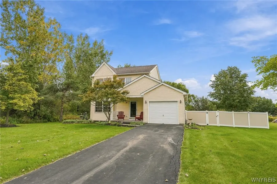 6546 Amy Lane, Lockport, NY 14094 - #3
