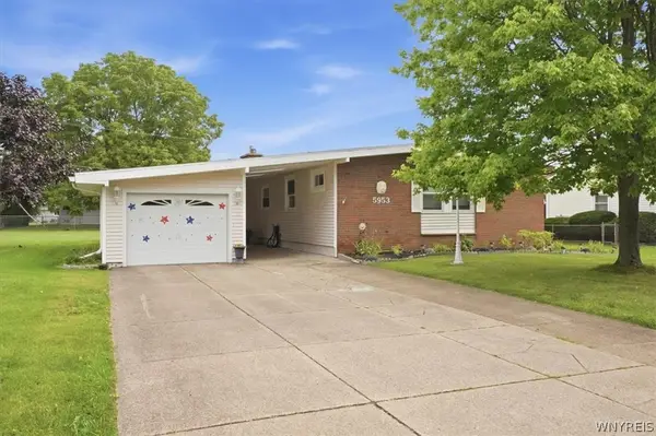 5953 North Drive, Lake View, NY 14085