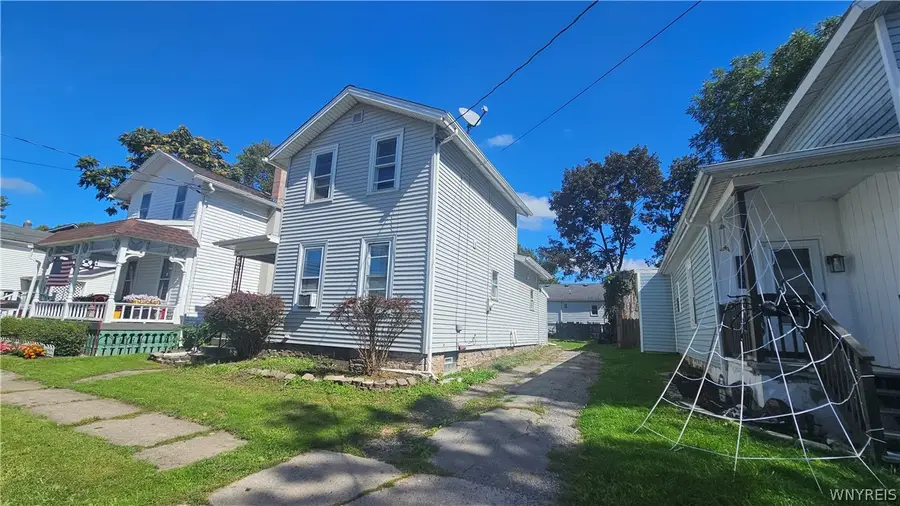 124 Harvey Avenue, Lockport, NY 14094 - #2