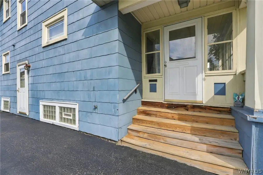 2484 La Salle Avenue, Niagara Falls, NY 14301 - #3