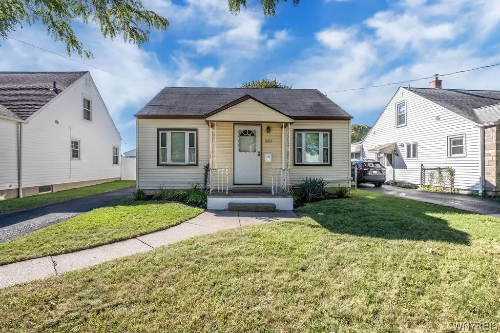 8217 Pershing Avenue, Niagara Falls, NY 14304 - #1