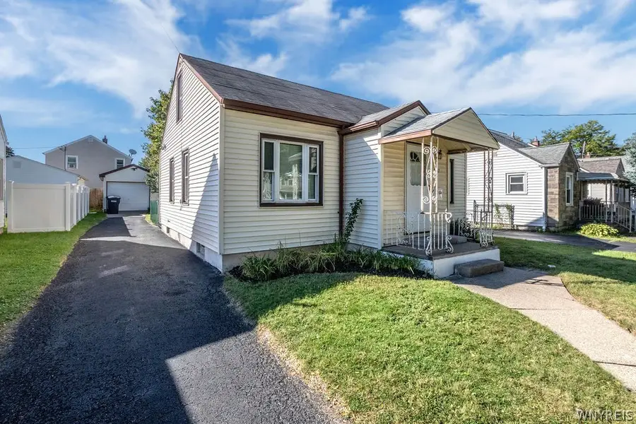 8217 Pershing Avenue, Niagara Falls, NY 14304 - #3