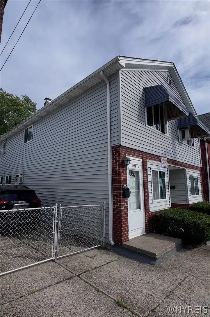 1258 Electric Avenue, Lackawanna, NY 14218 - #2