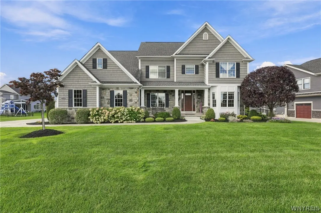 5366 Glenview Drive, Clarence, NY 14031 - #1