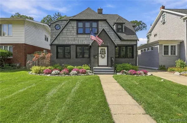 203 Washington Highway, Buffalo, NY 14226