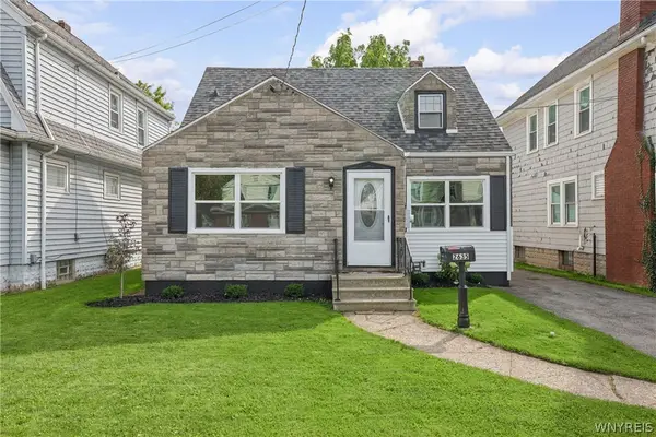 2635 Porter Road, Niagara Falls, NY 14305