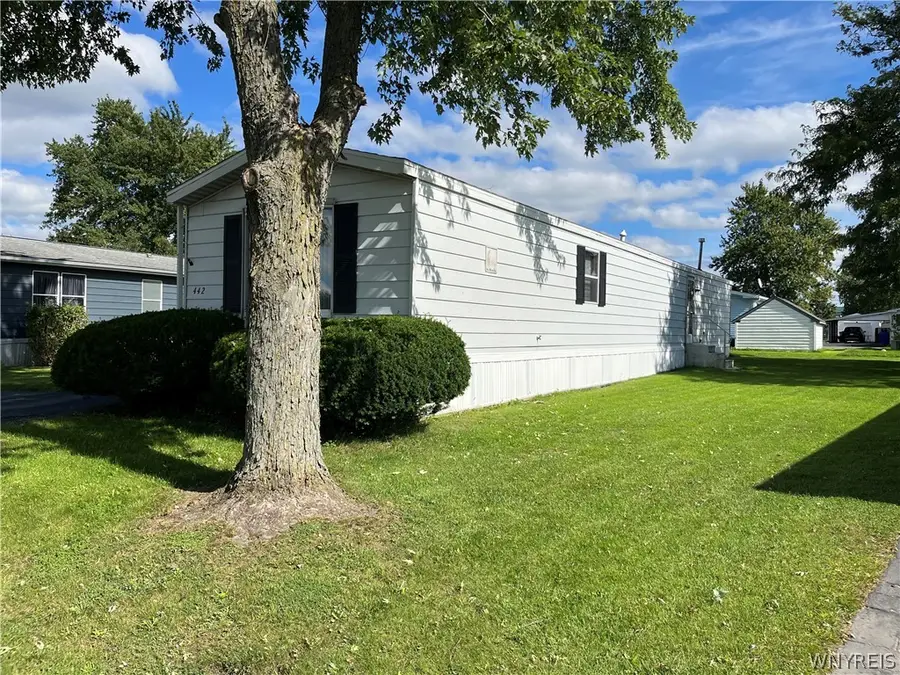 442 Chestnut Drive, Lockport, NY 14094 - #3