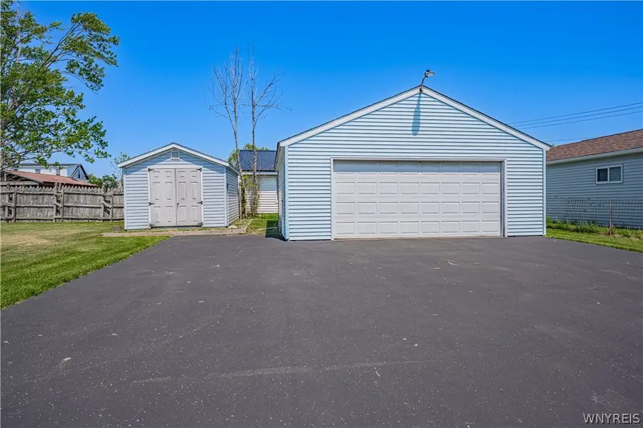 4784 Chester Avenue, Niagara Falls, NY 14305 - #2