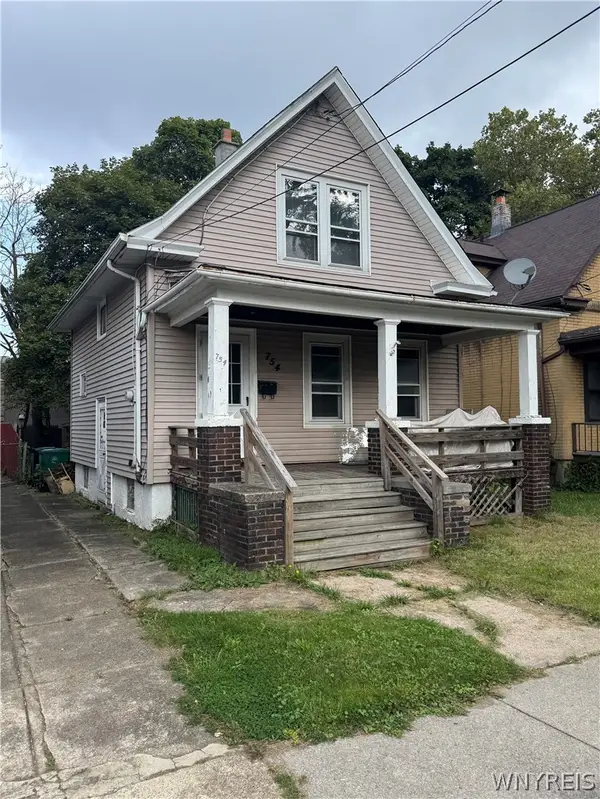 754 Spruce Avenue, Niagara Falls, NY 14301
