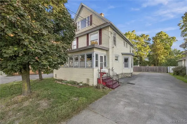 5482 Broadway Street, Lancaster, NY 14086