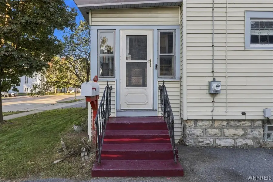 5482 Broadway Street, Lancaster, NY 14086 - #2