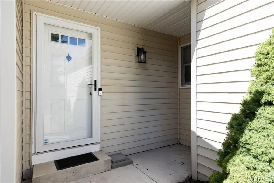3032 E River Road, Grand Island, NY 14072 - #2